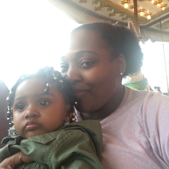 Meet your Posher, Crystal - Picture 3 of 3